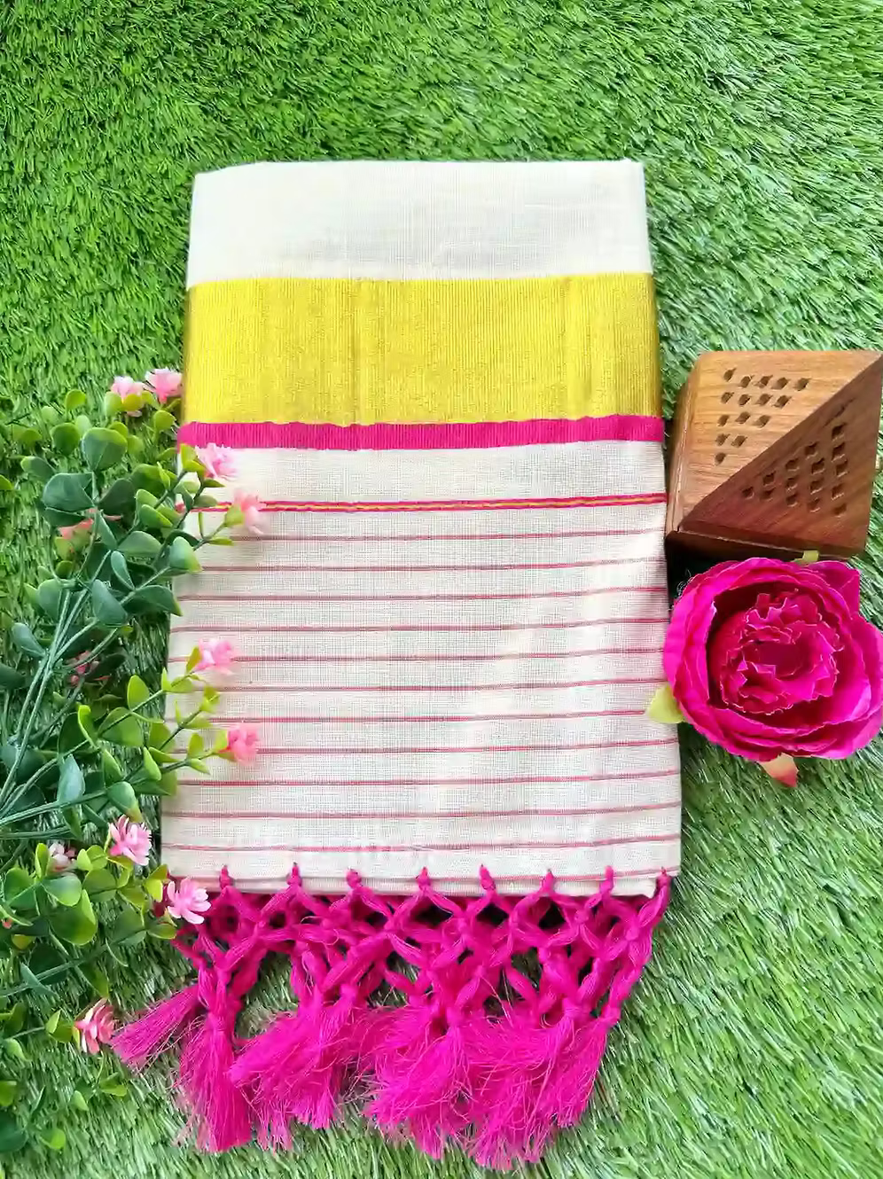Pink Border Kasavu Tissue Saree with Stripe Pallu