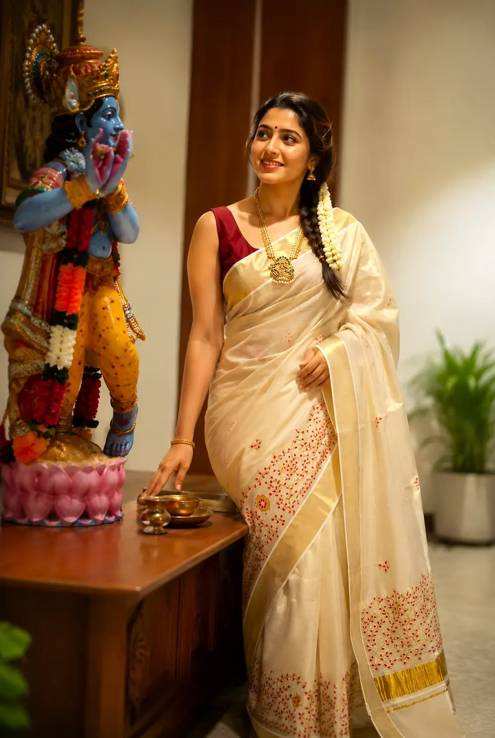 Designer Red & Golden Floral Embroidered Tissue Kasavu Saree with Blouse