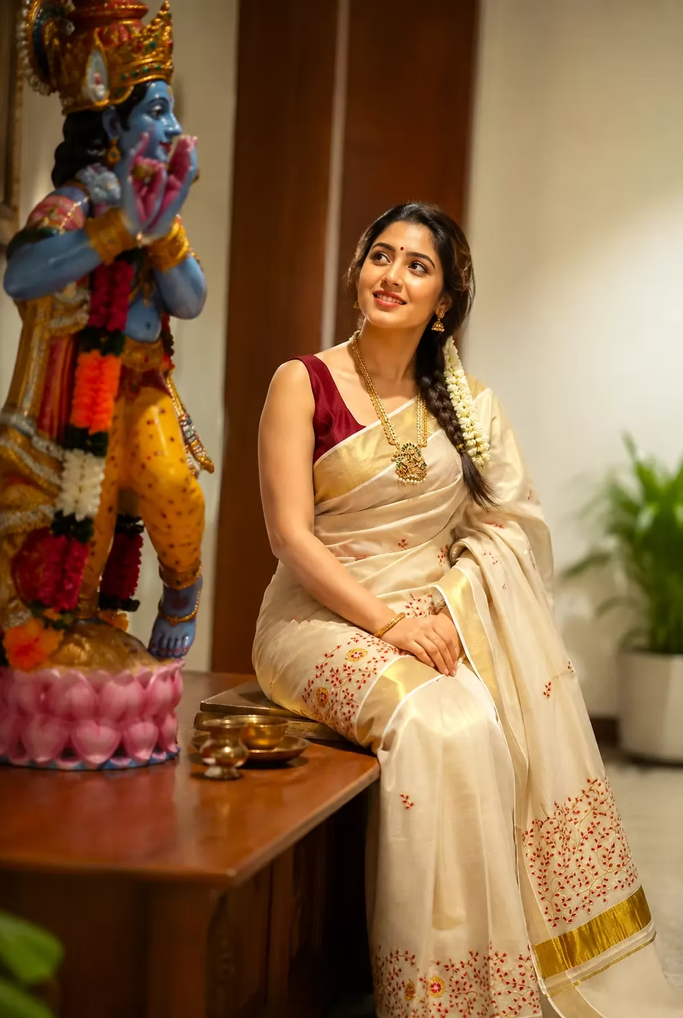 Designer Red & Golden Floral Embroidered Tissue Kasavu Saree with Blouse