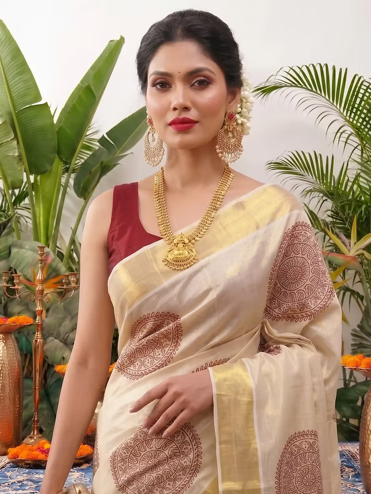 Crimson Chakra Motif Tissue Kerala Kasavu Saree with Blouse
