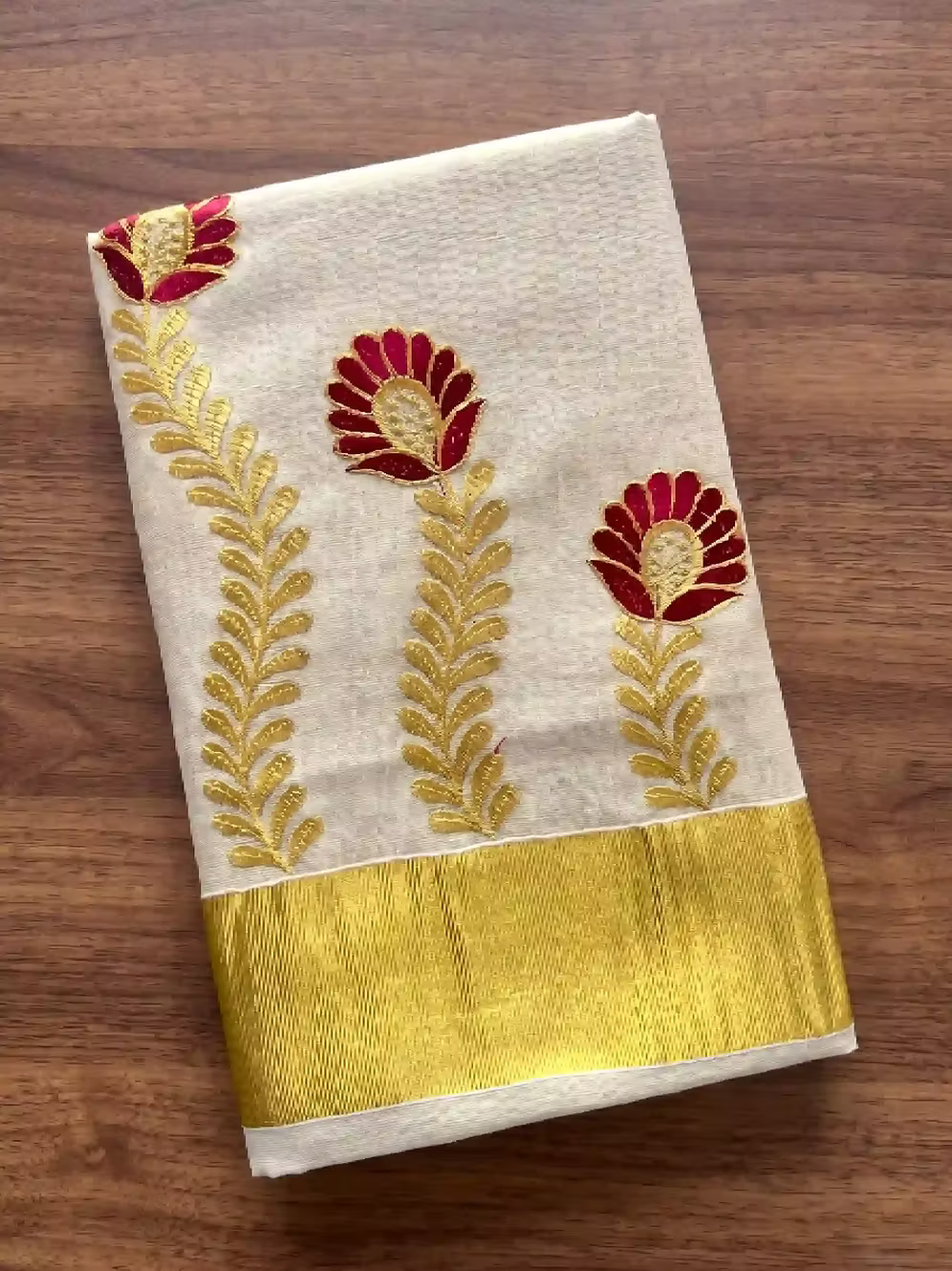 Maroon Floral Embroidery Tissue Kerala Kasavu Saree
