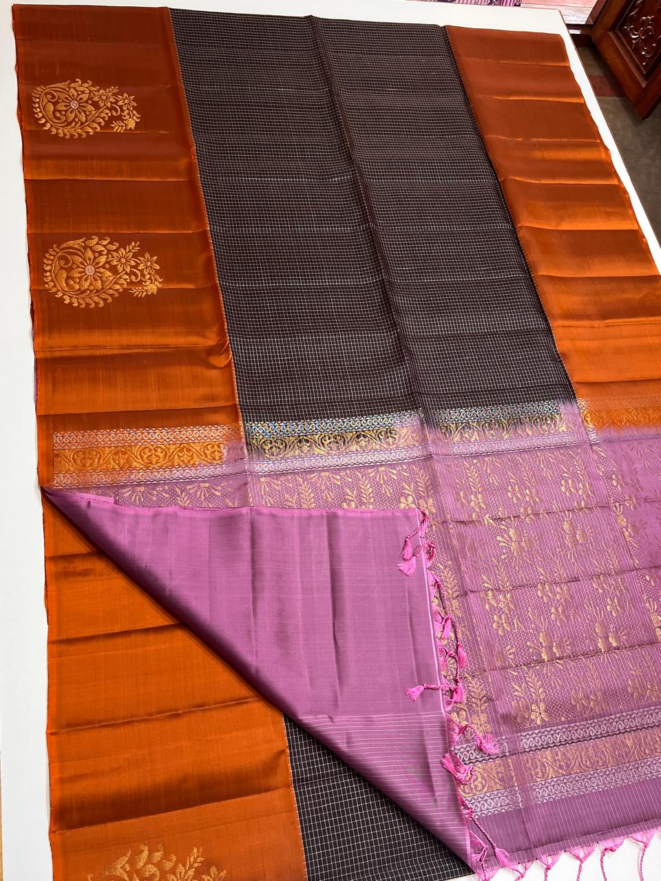 Sirumugai Pure Handloom Kanchi Soft Silk Saree with One-Side Korvai with blouse