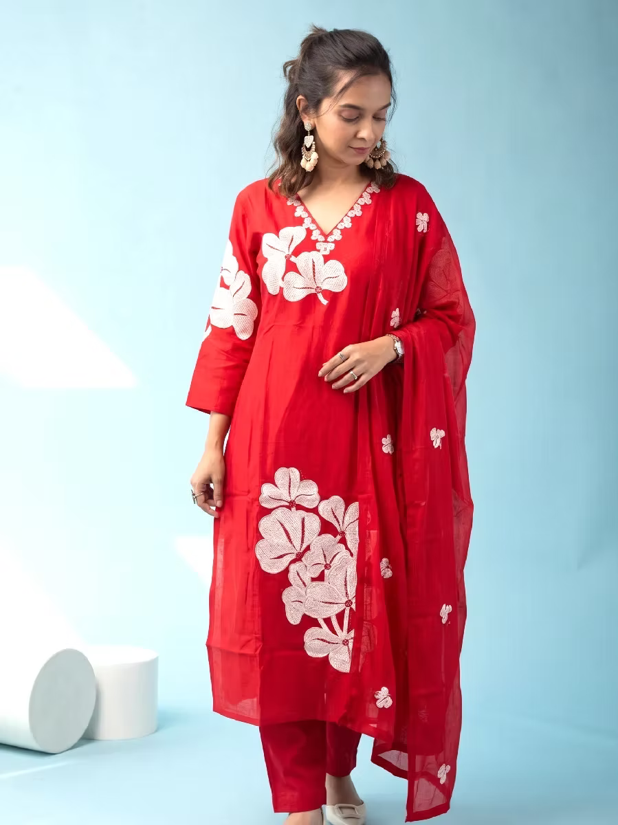 Red Cotton Linen Kurta Set with White Floral Appliqué & Beadwork