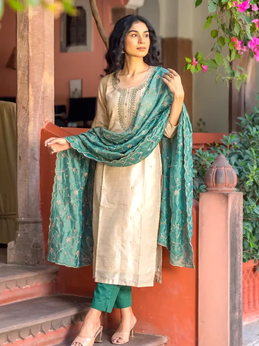 Beige Tissue Kurta Set with Teal Embroidered Dupatta & Trousers