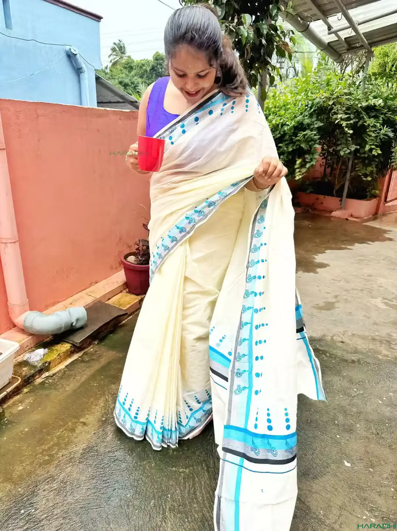 Peacock Dotto Blue & Black Kara Pure Cotton Kuthampully Saree