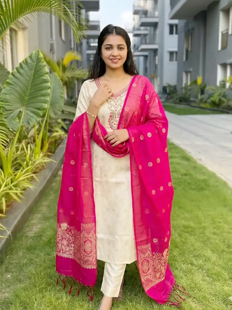 Gold & Pink Banarasi Silk Kasavu Kurta Set