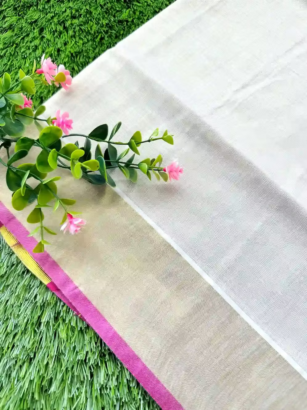 Pink Border Kasavu Tissue Saree with Stripe Pallu