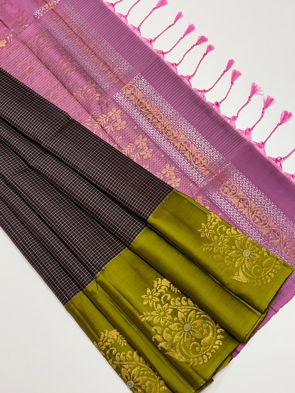 Sirumugai Pure Handloom Kanchi Soft Silk Saree with  One-Side Hand Korai Turning Weaving with blouse