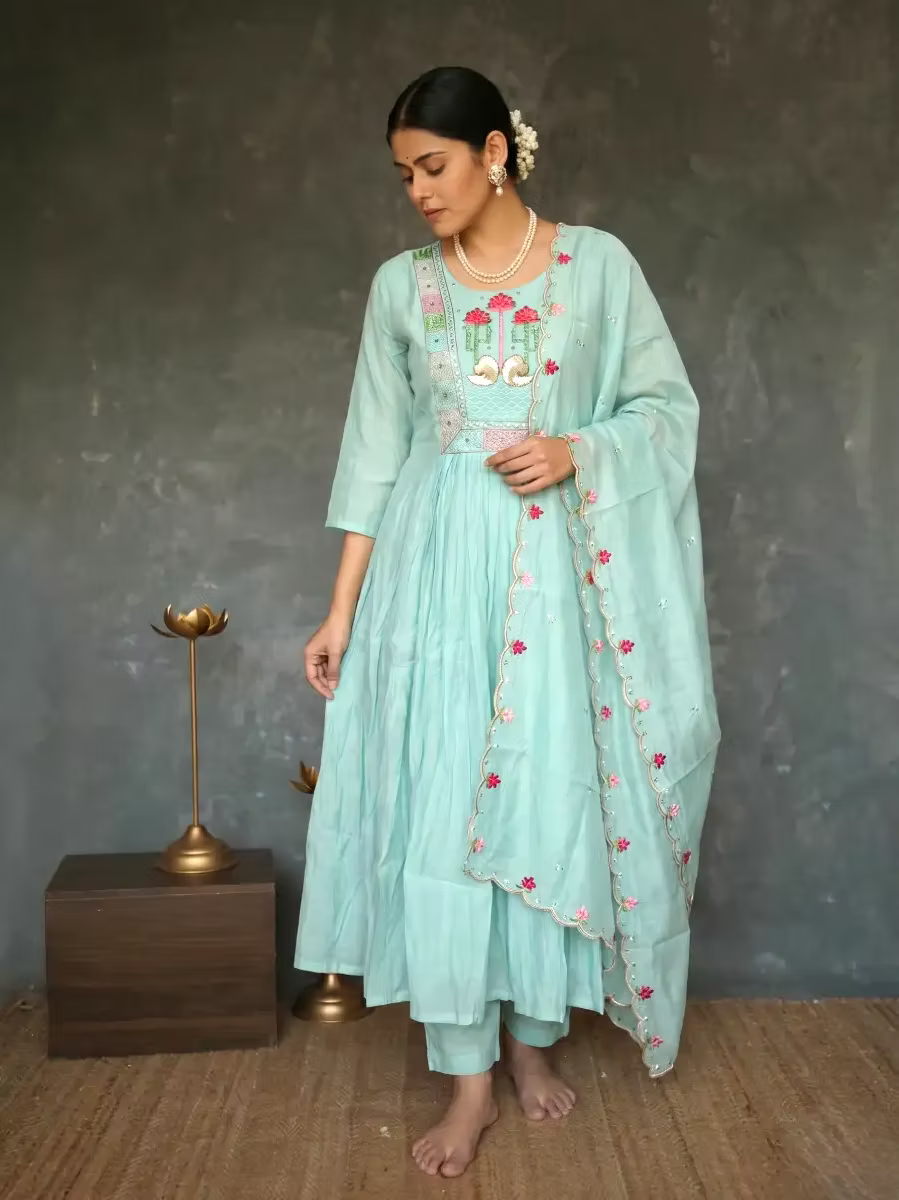 Seafoam Blue Ethnic Kurta Suit Set with Lotus Embroidery & Pants
