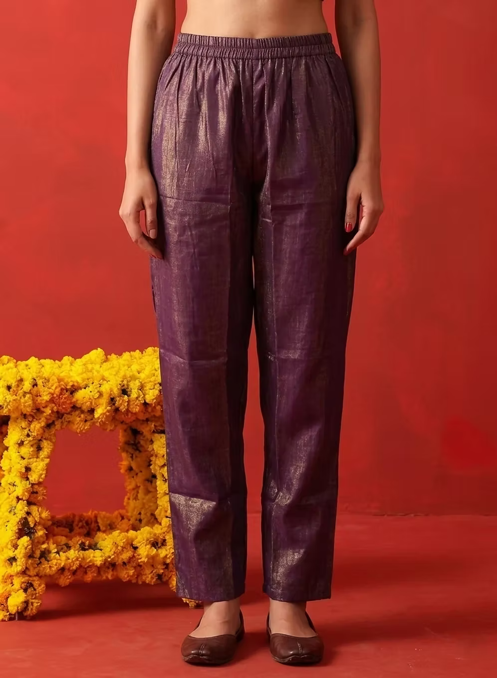 Tissue Leaf Motif Kurta With Plum Trouser & Dupatta