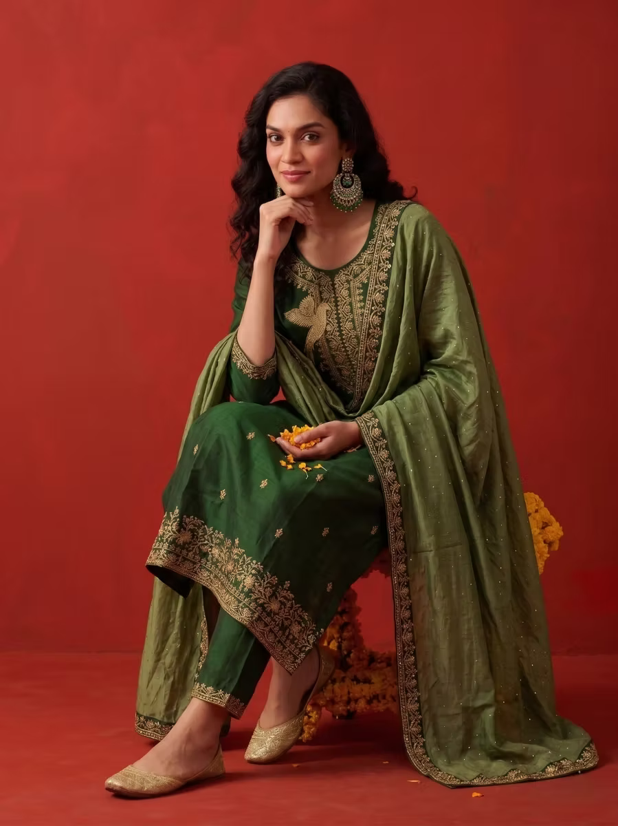 Deep Forest Green Bird Motif Embroidered Kurta Set With Olive Dupatta