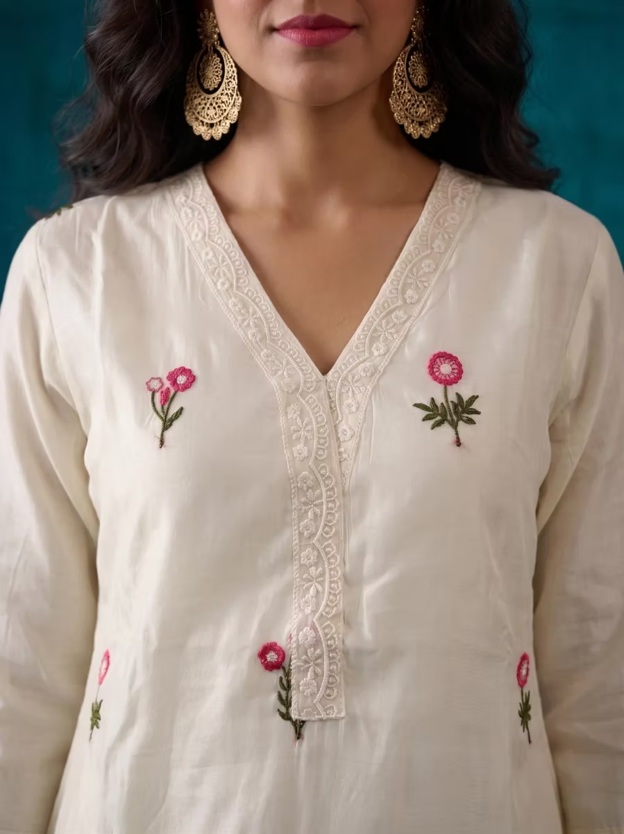 Elegant Ivory Pink Floral Thread Embroidery Kurta Set with Dupatta