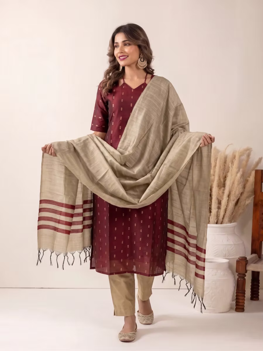 Maroon Beige Motif Kurta Set With Tassel Dupatta