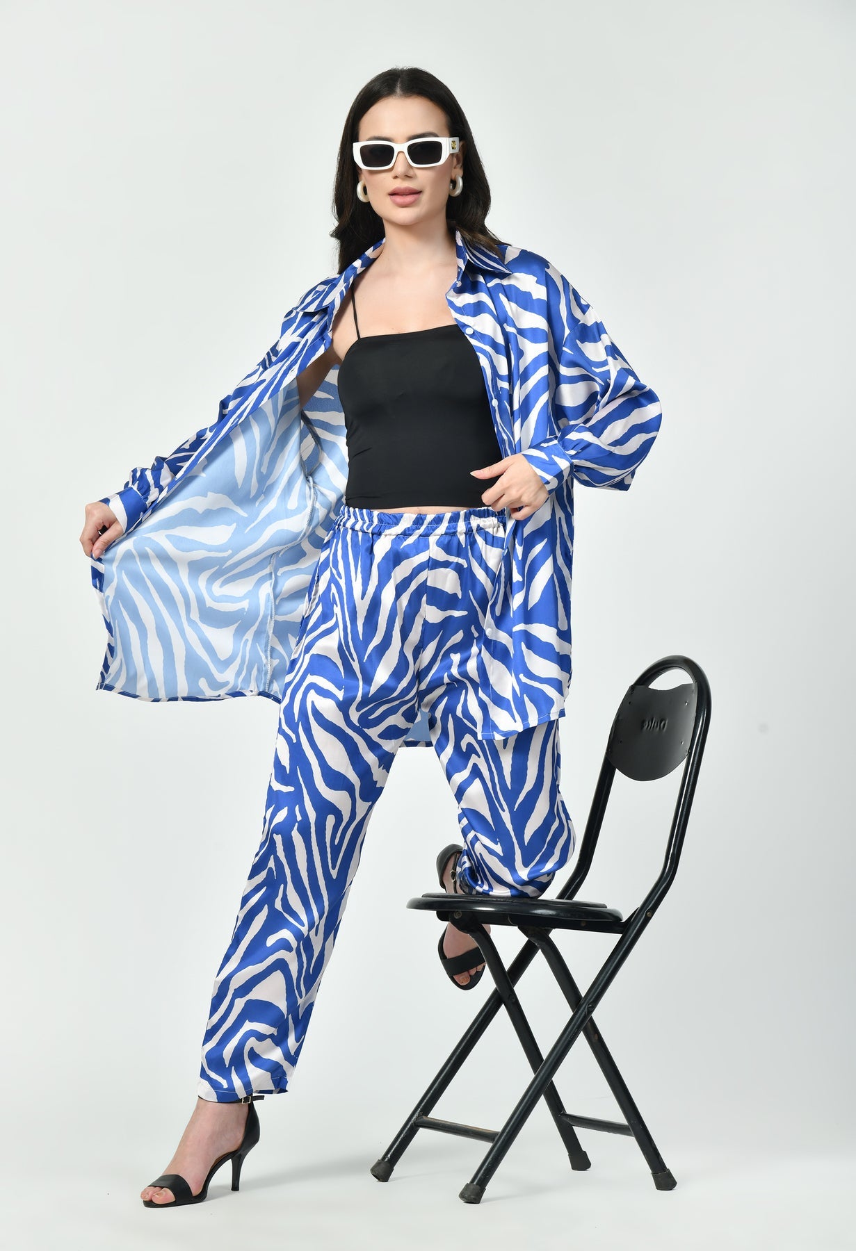 GlamouraX Modest Co-Ord Set – Blue & White Zebra Print | Japanese Satin