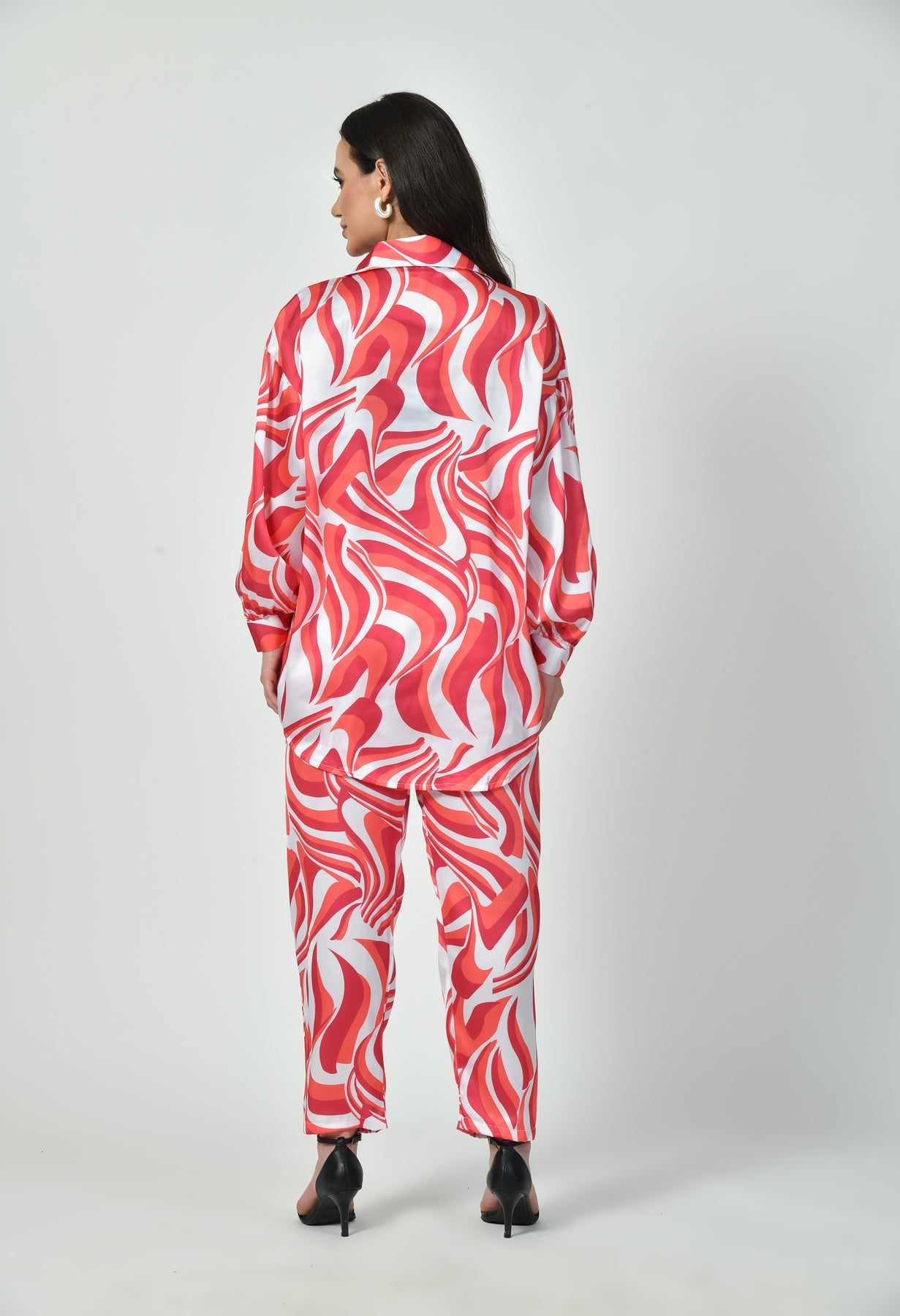 GlamouraX Modest Co-Ord Set – Red & White Swirl | Japanese Satin