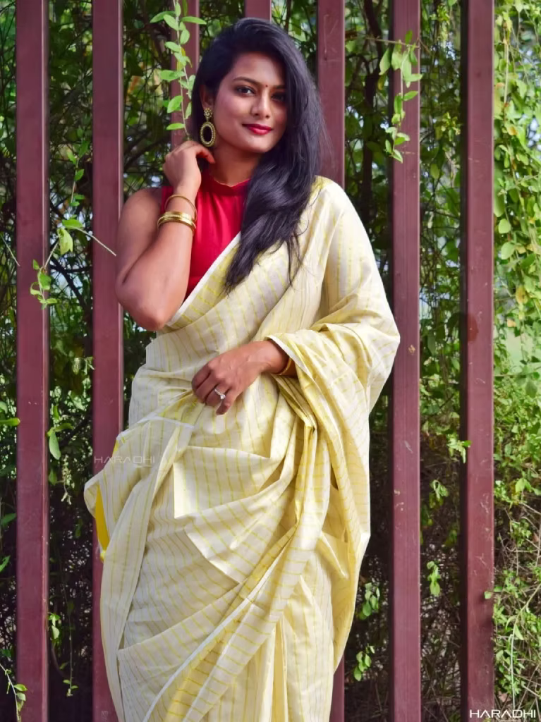 Kerala Tissue Stripe Kerala Kasavu Saree