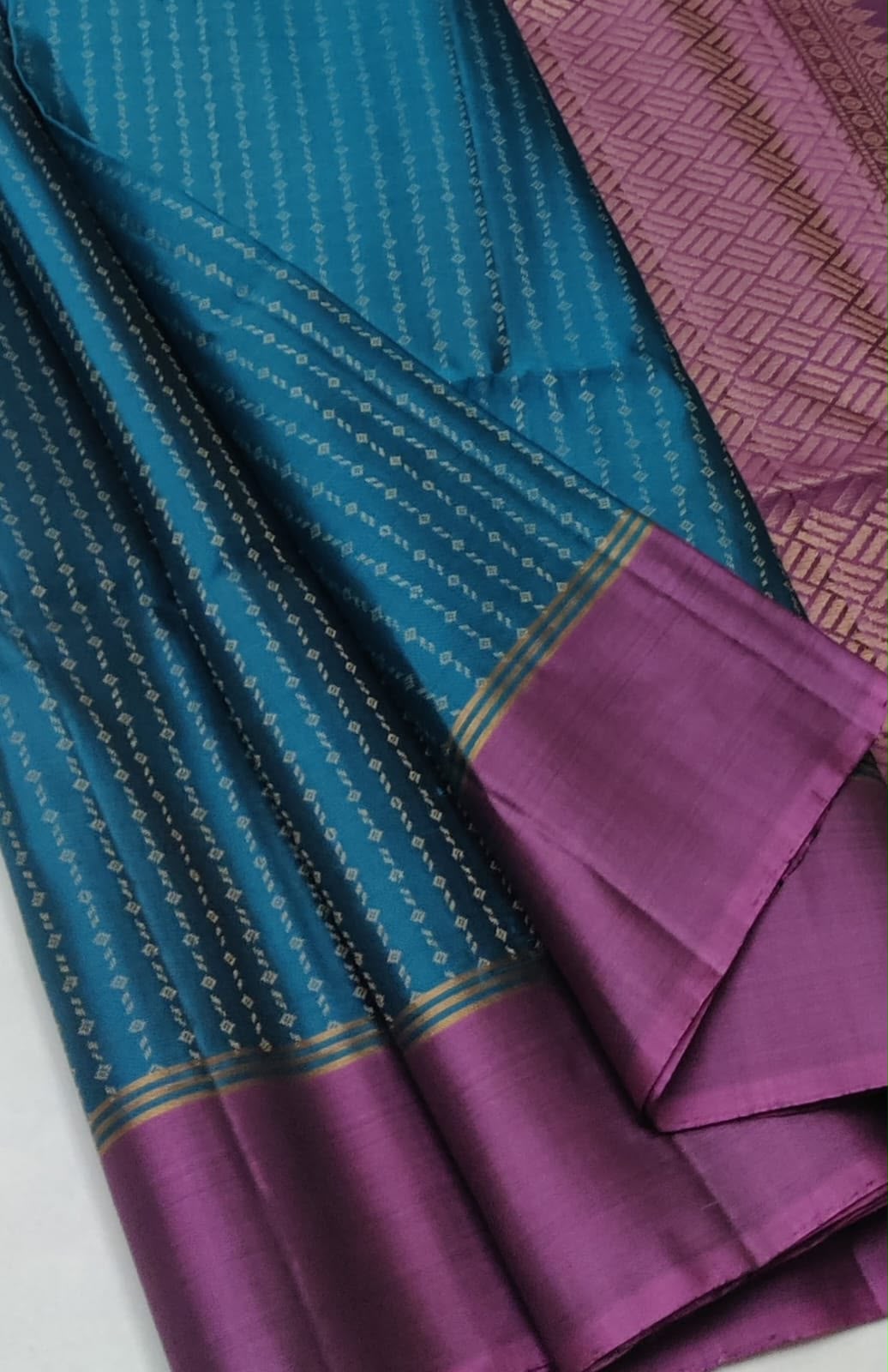 Sirumugai Pure Handloom Kanchi Soft Silk Sarees-Vairusi strip's Weaving with blouse-Multiple collection