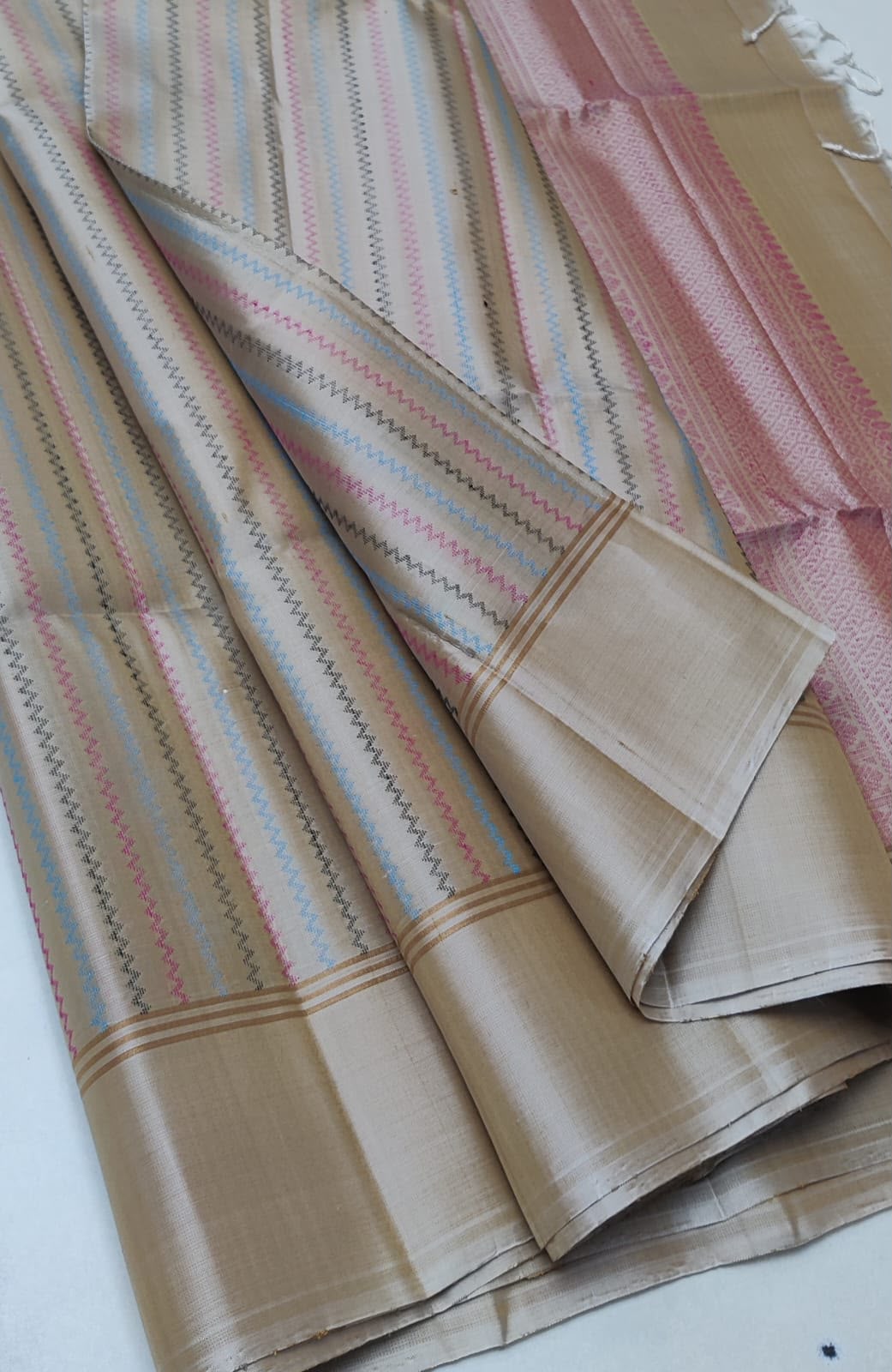 Sirumugai Pure Handloom Kanchi Soft Silk Sarees-Vairusi strip's Weaving with blouse-Multiple collection