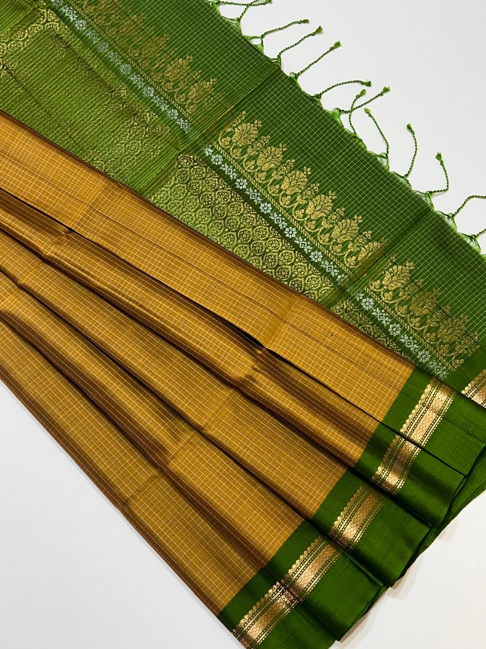 Sirumugai Pure Handloom Kanchi Soft Silk Sarees-vairusi checks weaving-Mutliple collection